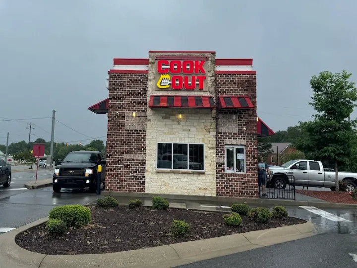 Cookout at 406 Lillington Hwy, Spring Lake, NC